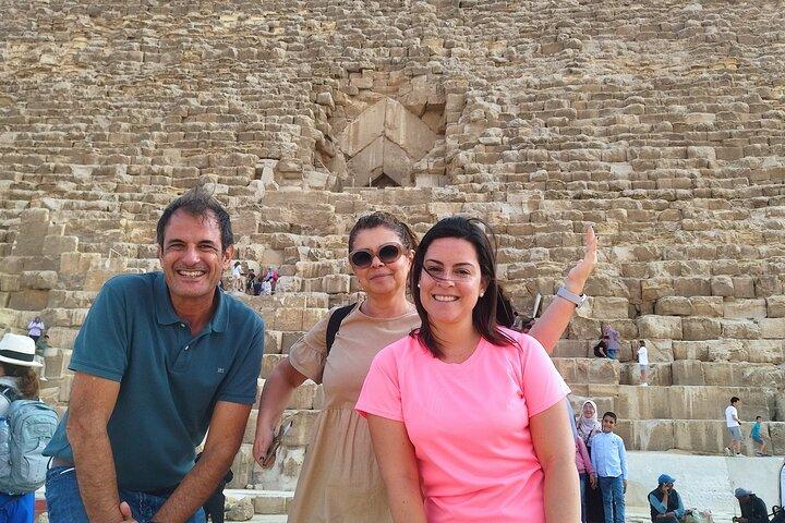 Private Cairo Airport to Cairo & Giza hotels, hostels & inns