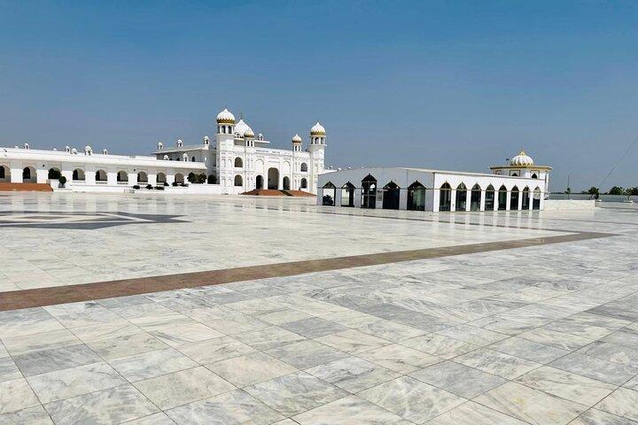 Kartarpur Corridor and Gurdwara Sahib Yatra Guided Tour