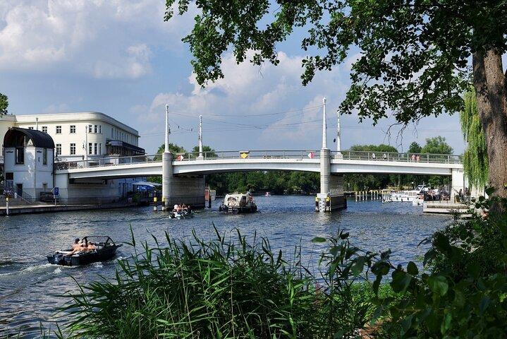 Brandenburg Self-Guided Walking City Tour & Scavenger Hunt