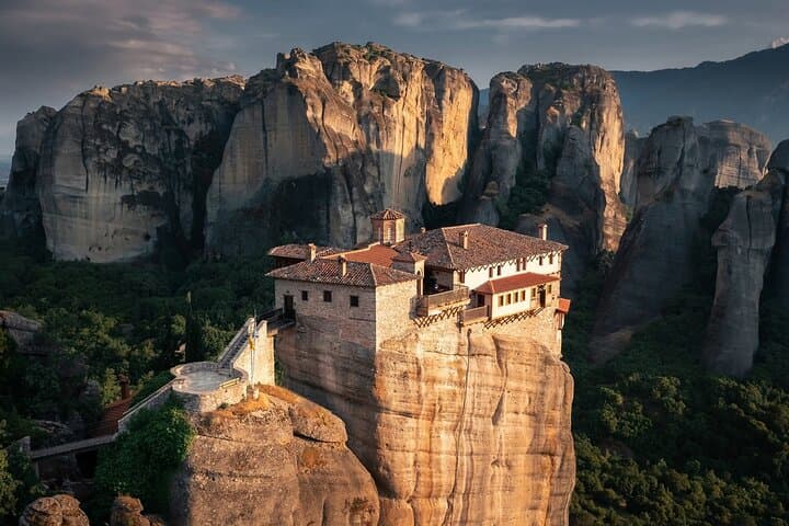 Athens to Meteora Panoramic Day Tour with transfer option