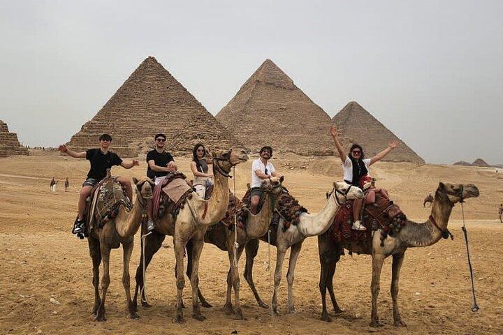 Private Half day Tour of the Pyramids and Sphinx from Cairo
