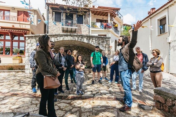 From Athens: Small-Group Delphi, Museum & Arachova Day Trip