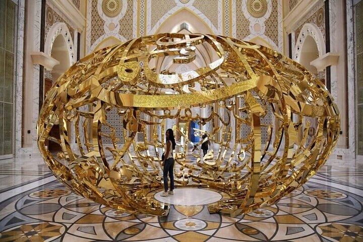 Tour of Qasr Al Watan and Sheikh Zayed Mosque From Dubai