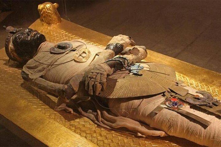 Day trip to Old Egyptian Museum Old Cairo & Bazaar