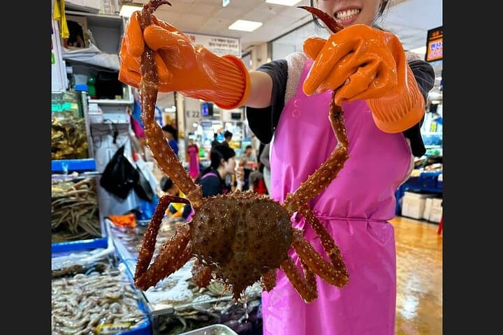 Korean Market Adventure with Chef Yie - Noryangjin Fish market