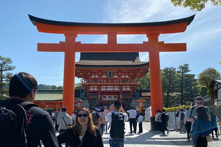 Exclusive Kyoto Day Tour from Osaka by Train and Taxi