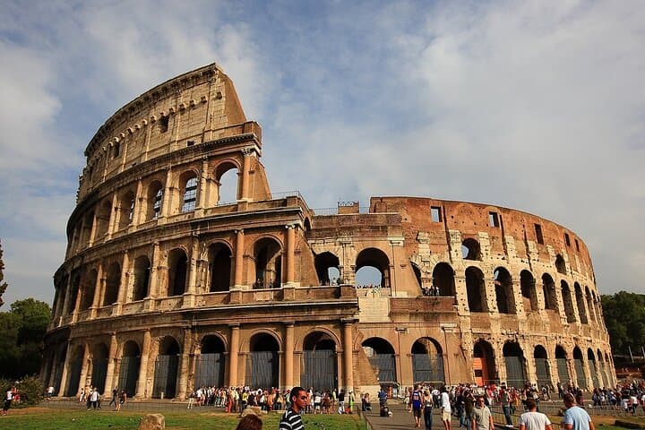 Rome: Priority Private Guided Tour of Colosseum and Ancient Rome