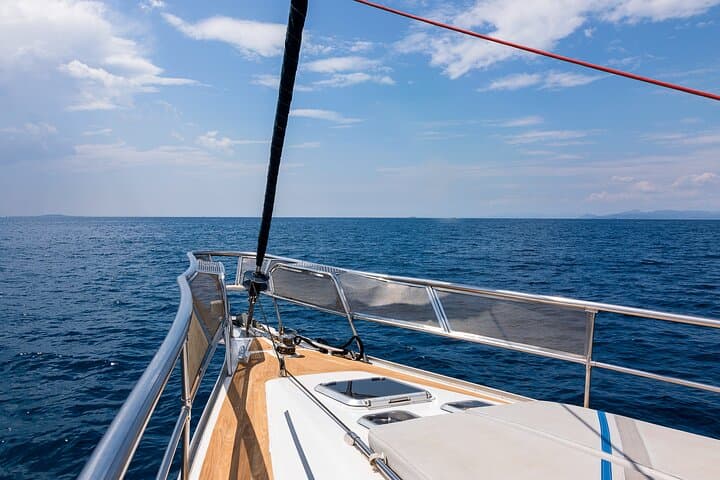 Private Luxury Sailing Cruise in Athens Riviera With Lunch