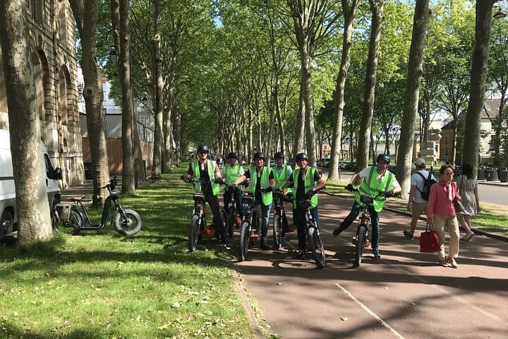 Electric 2-wheeler tour of the Chateau Park and Gardens