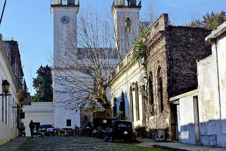 Sacramento Colony from Buenos Aires with lunch and city tour