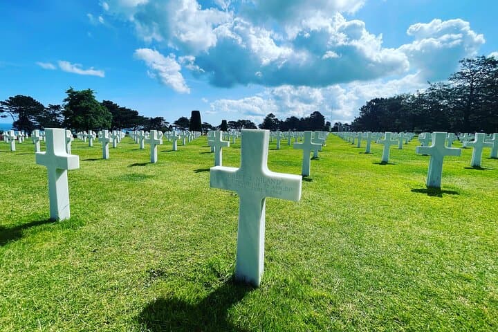 Paris to Normandy D-Day Tour Small Group : Utah, Omaha & Cemetery