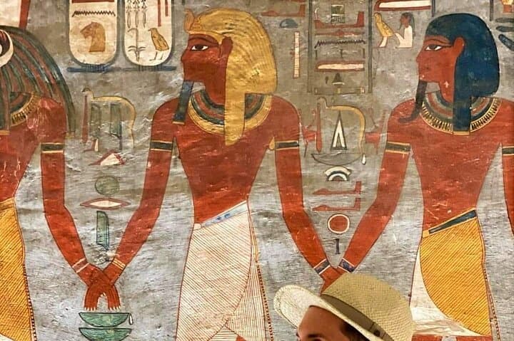 Private Half Day West Bank Tour to Kings Valley and Queen Temple