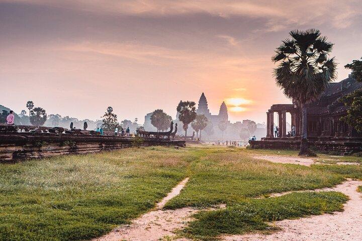 Morning Half Day Angkor Wat Sunrise Tour