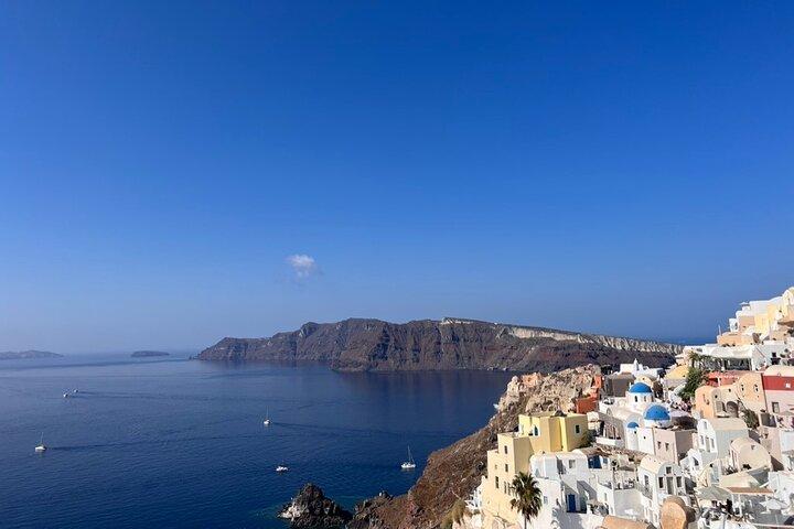 Santorini Highlights: Private Sightseeing Tour in Santorini