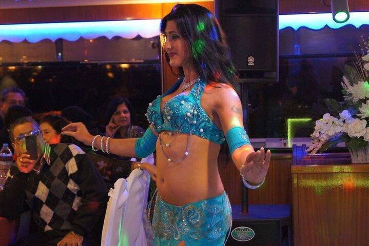 From Cairo: 5 Stars Nile Dinner Cruise with Live Entertainment