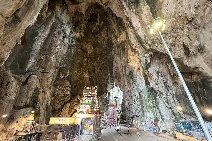 Private 2-day tour: Thailand, Malaysia & Indonesia (3 countries) from Singapore