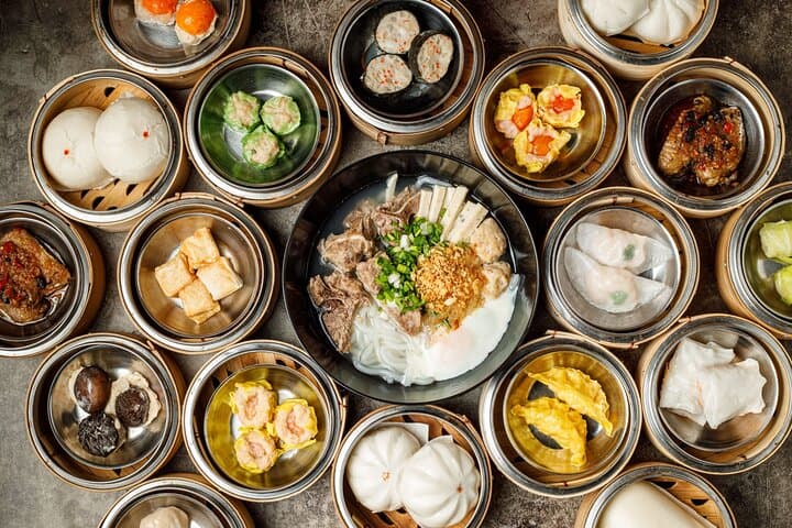 Best Street Food Tour With a Local Guide in Hong Kong