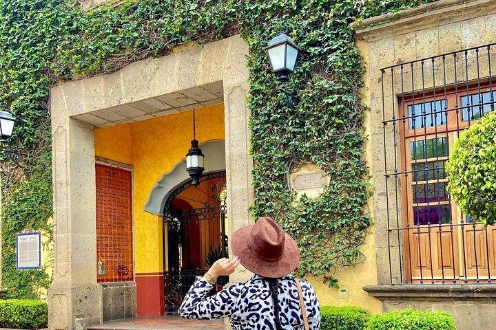 Private Full-Day Tour to Tequila Visiting Tequilera José Cuervo