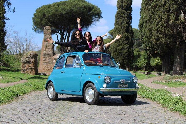 Tour of Rome Aboard a Vintage Fiat 500