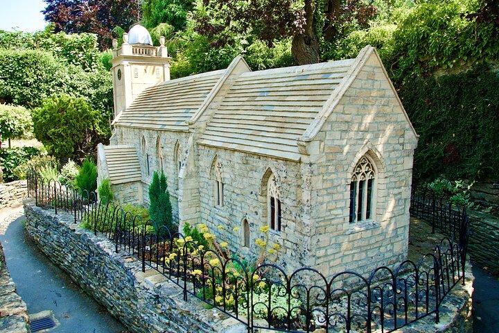 Private Tour from London Windsor Oxford Cotswold including passes