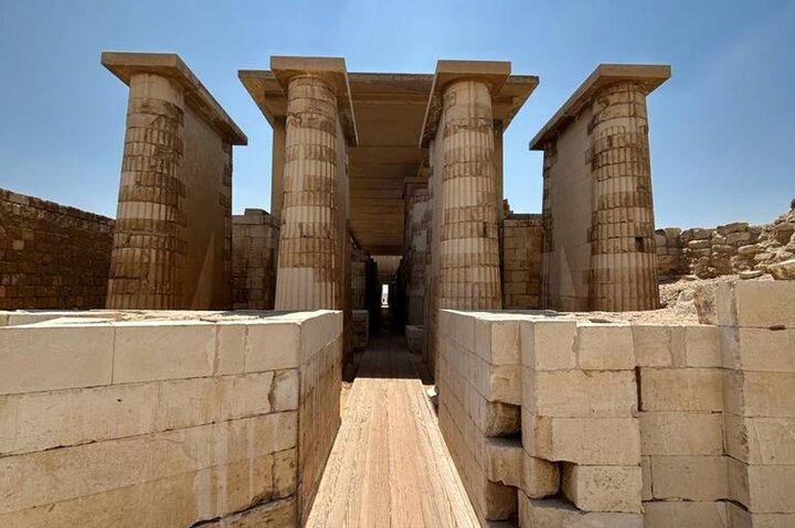 Private Tour to Giza pyramids, Saqqara and Memphis
