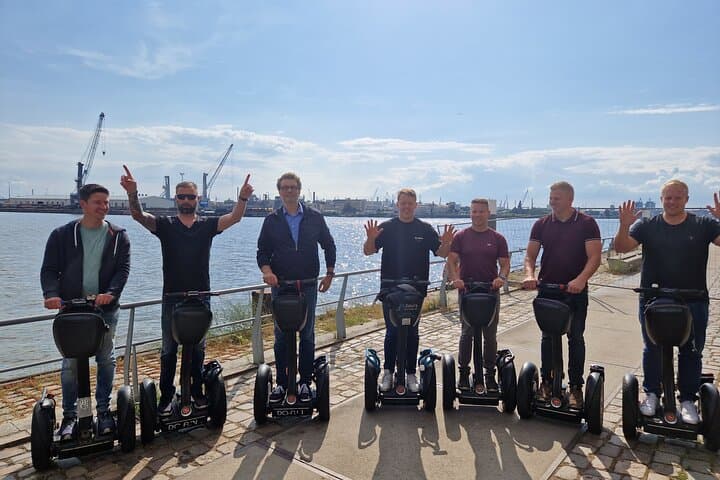 2 Hours Guided Hamburg Segway Night Tour
