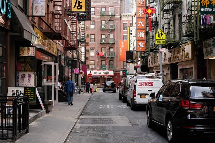 Chinatown Food Tour with a Chef in Manhattan