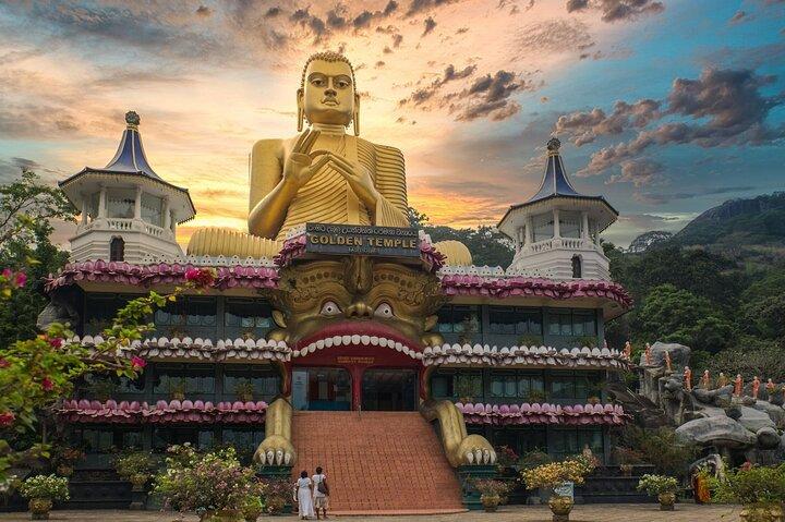 Sigiriya Dambulla Temple and Jeep Safari Tour from Trincomalee