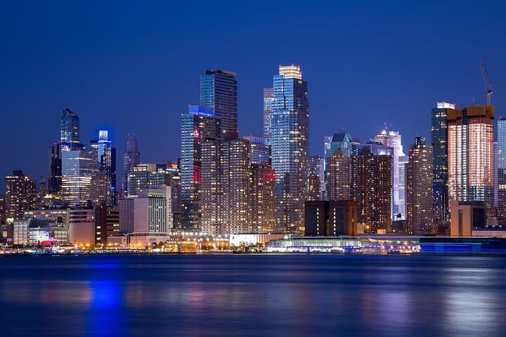 Manhattan Skyline and Statue Night Cruise