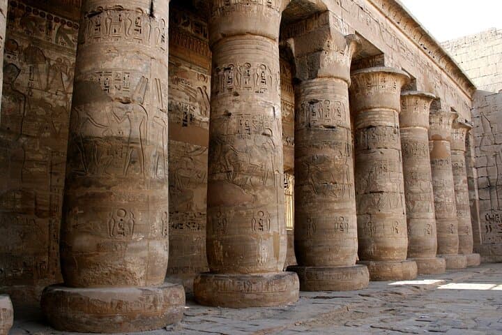 Private Tour to Madinat Habu, Valley of Nobles and Deir El Madina