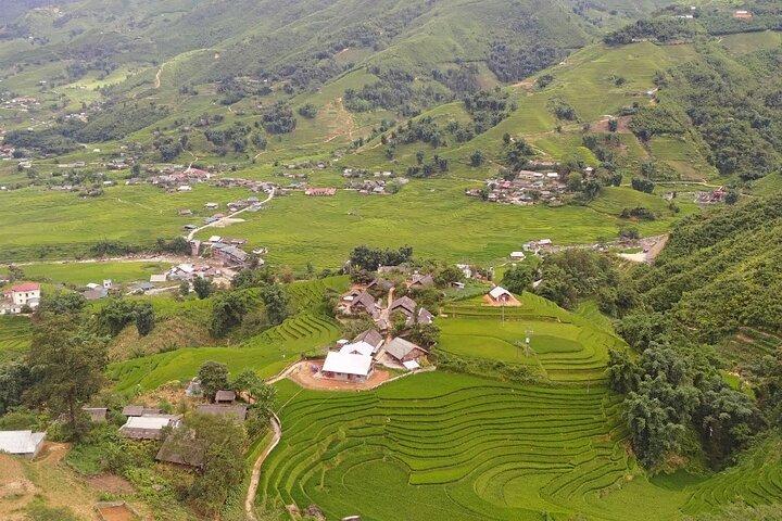 One day Trekking in Sapa and Muong Hoa Valley with local guide
