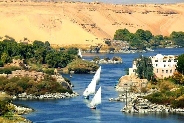 Nile cruise from Luxor to Aswan