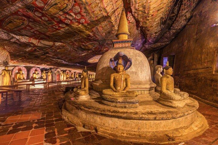 All Inclusive Sigiriya and Dambulla Private Day Tour from Colombo