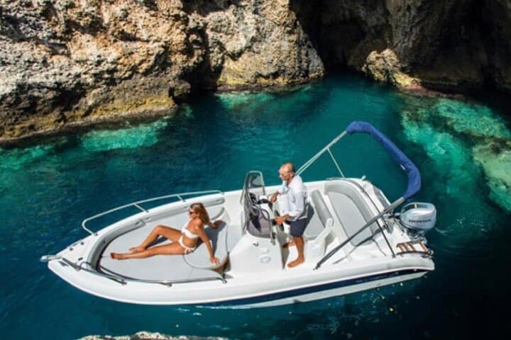 Full Day Private Boat Tour from Sorrento to Capri