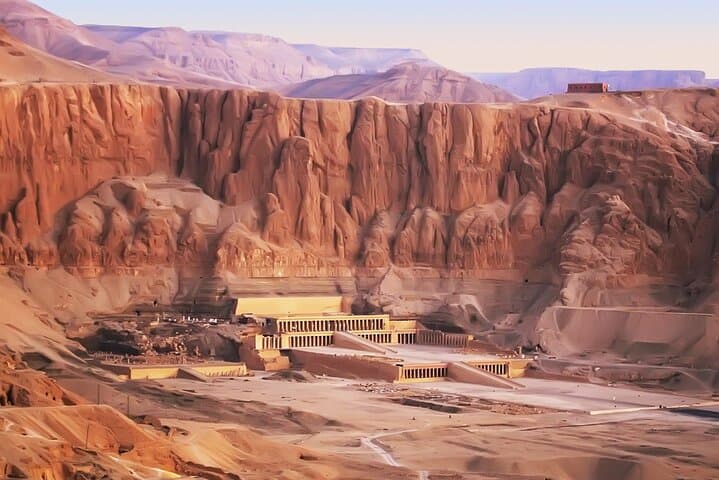 Transfer from Luxor to Hurghada with stop at Dandera temple