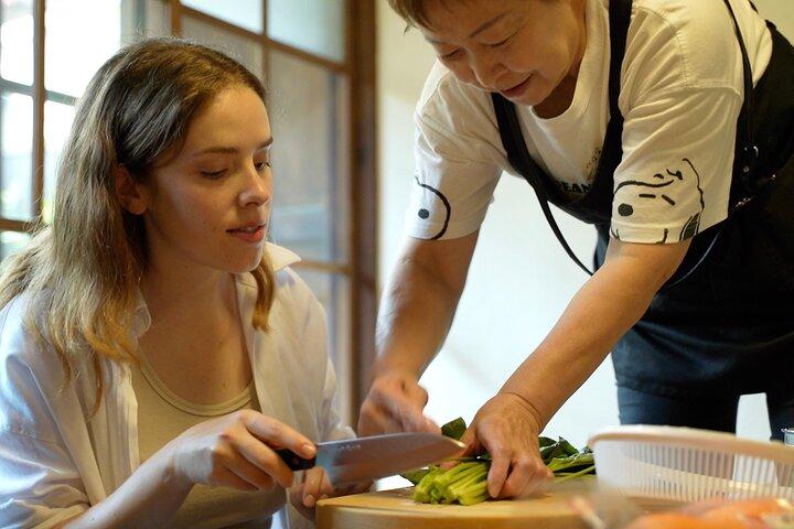 SHIRAKAWA Japanese Culture Experiences with private English staff