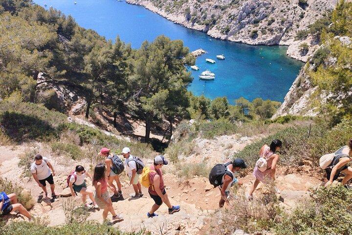 Guided hike in the Calanques National Park