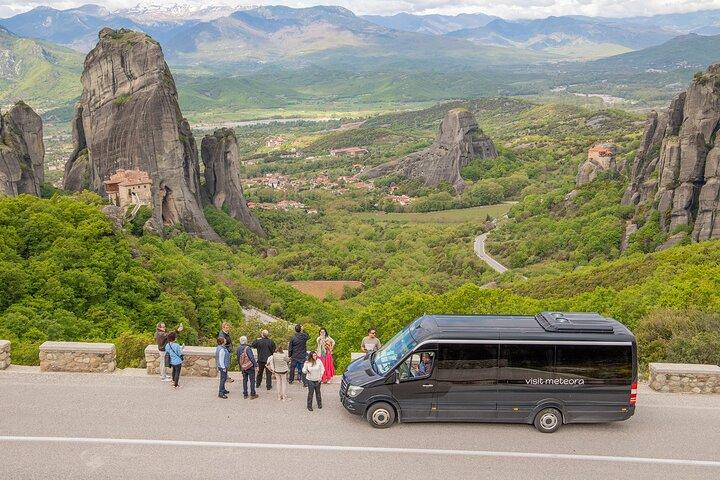 Meteora Tour: Monasteries, Lunch & Optional Athens Transfer