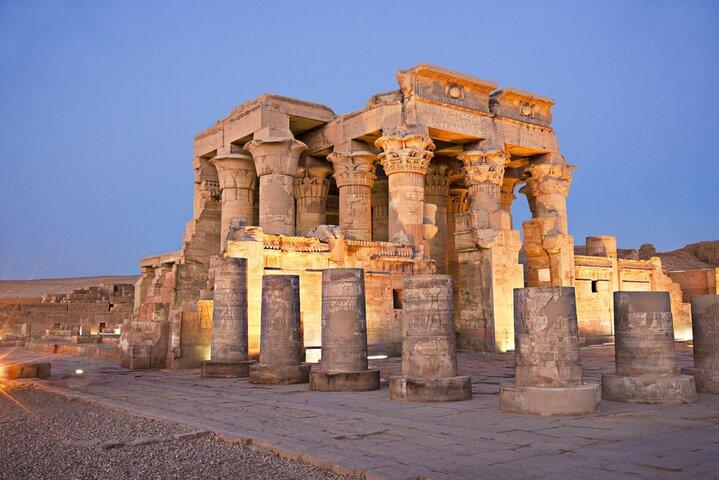Private Overnight Tour from Luxor to Aswan with Abu Simbel Temple