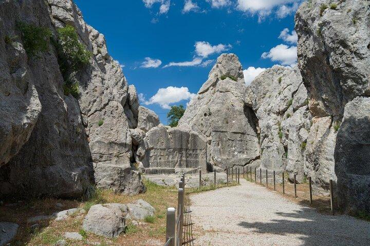 Ankara Bronze Age Private Tour: Hattusas, Yazilikaya & Alacahöyük