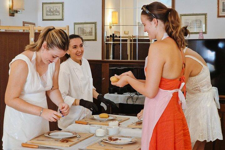 Gnocchi Cooking Class in Rome - Piazza Navona