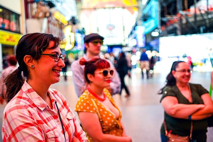 Downtown Las Vegas Food Tour of 6 Iconic Dishes & Hidden Gems