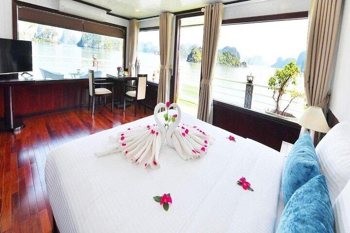 2 Days Ha Long & Lan Ha Bay on 5* Cruise with Balcony Cabin