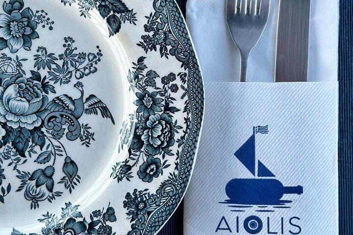 Private Sail & Taste Greece: A Sommelier’s Wine & Food Pairing