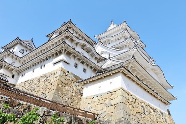 Himeji Castle, Arima Onsen & Mt. Rokko: 1-Day Bus Tour from Osaka