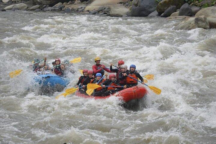 Rafting in the upper Pastaza (Level III + IV The best in Puyo) Best