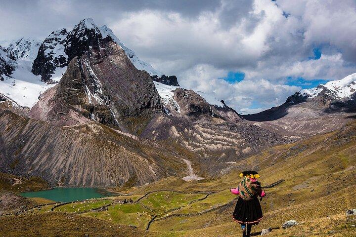 Ausangate Trek to Rainbow Mountain 3 Days