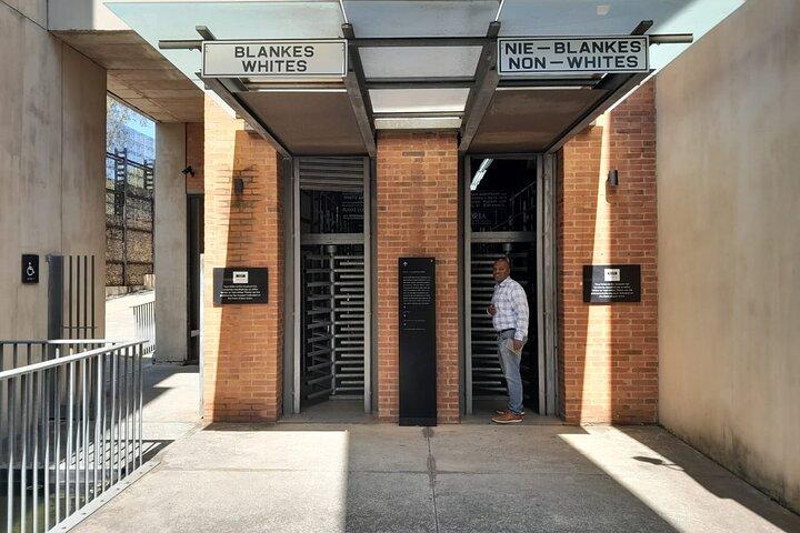 Soweto and Apartheid Museum day Tour