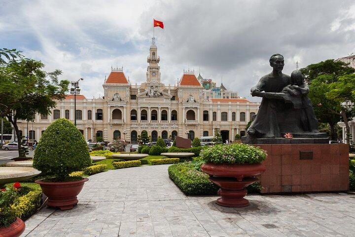 Daily Small Group Tour to Ho Chi Minh City and Cu Chi Tunnels