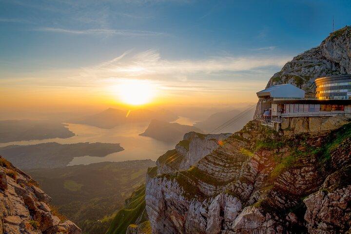 Zurich: Ride the Dragon to Mount Pilatus aboard a Skyglass Bus